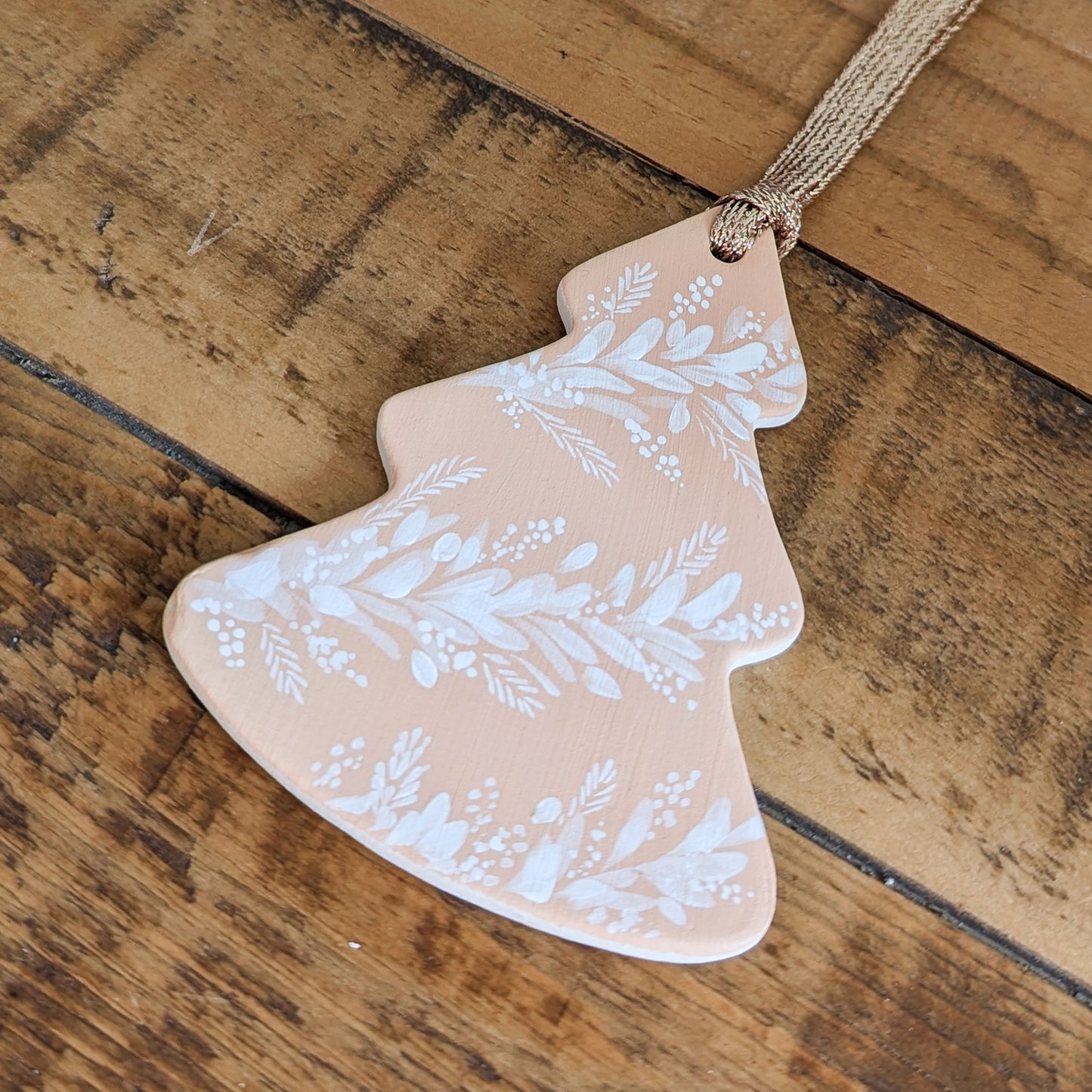 Fainty Floral Tree Ornament