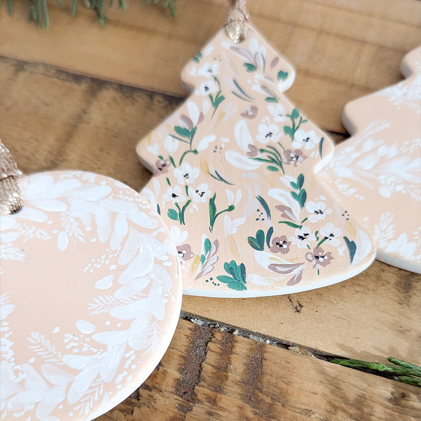 Dainty Florals Tree Ornament